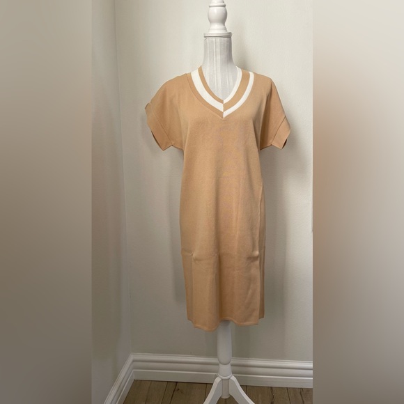 Knit dress. NWT. Mini dress - Picture 4 of 4